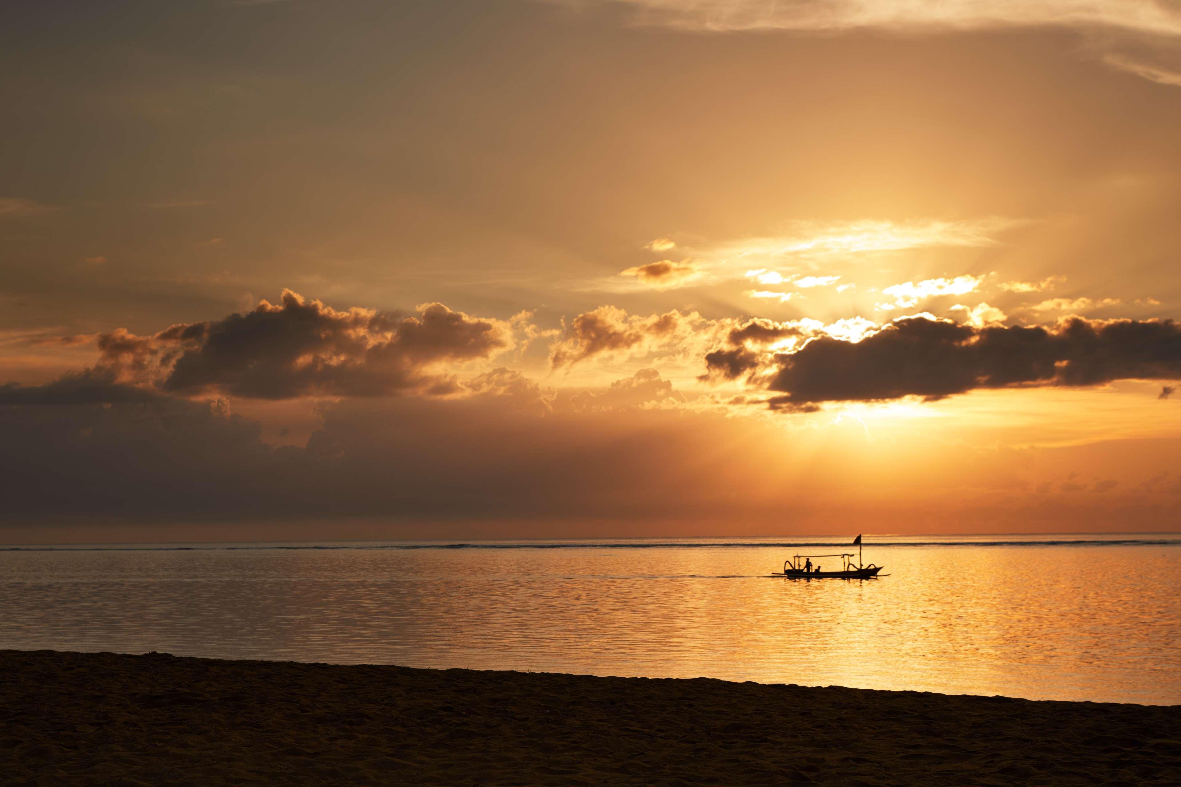 Отель Hyatt Regency Bali Санур Экстерьер фото